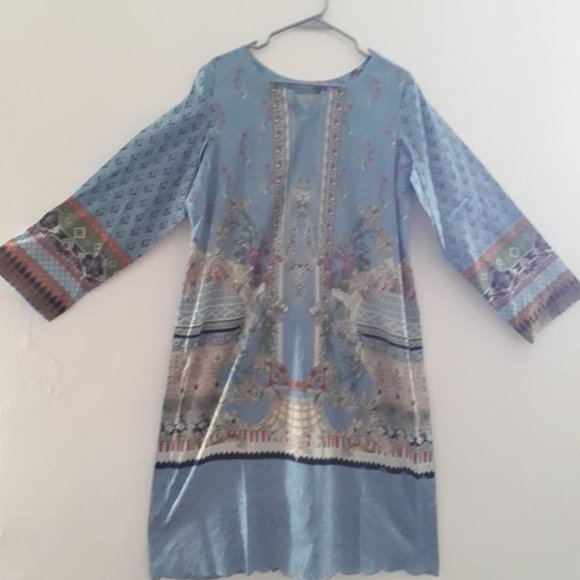 Embroidered 3-Piece Lawn Suit - Picture 4 of 4